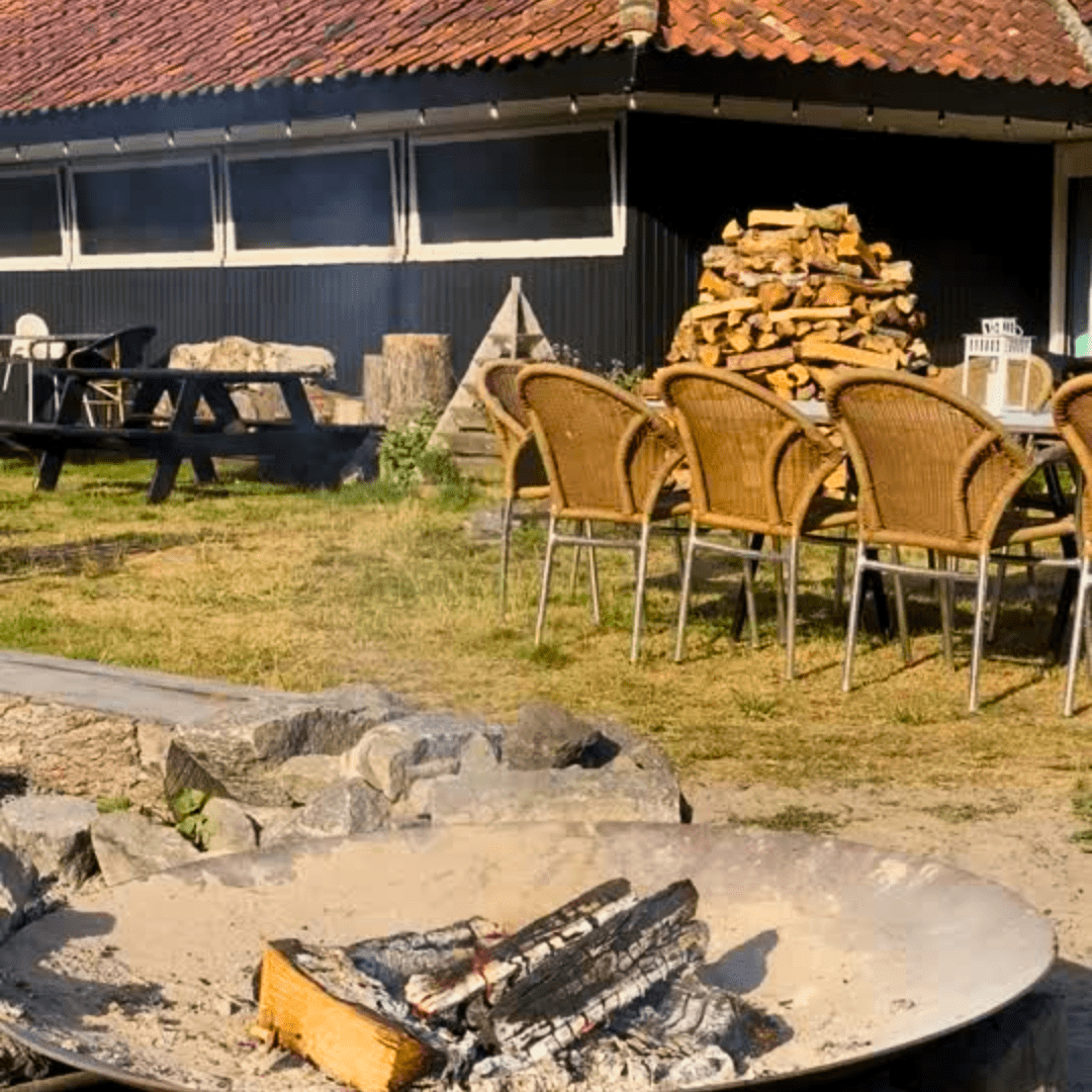 Nordskoven Strand Camping - Gardsplads